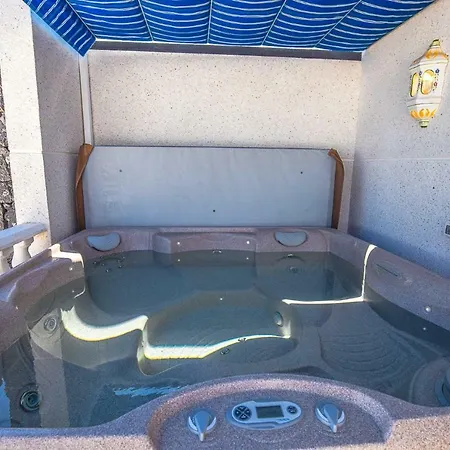 Casa Flamingo - Lh106 By Now Ltd *