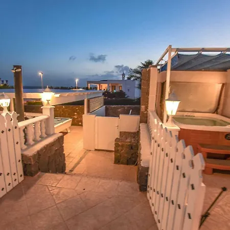 Villa Casa Flamingo - Lh106 By Now Ltd